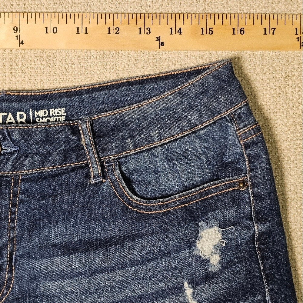 Vanilla Star Denim Shorts Distressed Cuffed Size 13 Whiskered - Picture 5 of 9